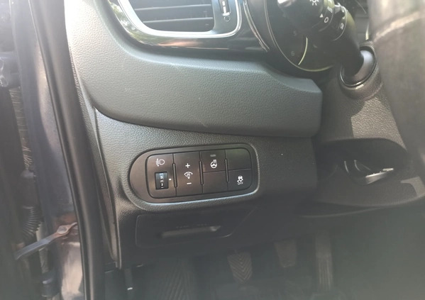 Kia Carens cena 32900 przebieg: 220000, rok produkcji 2013 z Zamość małe 436